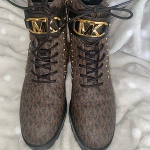 Michael kors Kincaid Lace up Bootie